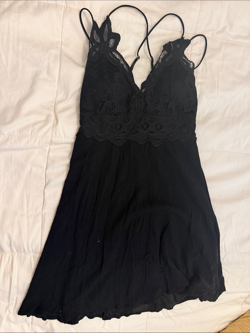 Black Lace-Trim criss- cross back dress